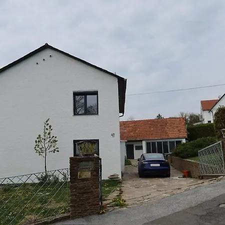 Quiet And Comfortable House In * 글라이스도르프