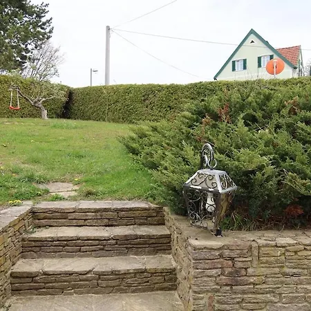 Дом отдыха Quiet And Comfortable House In Глайсдорф
